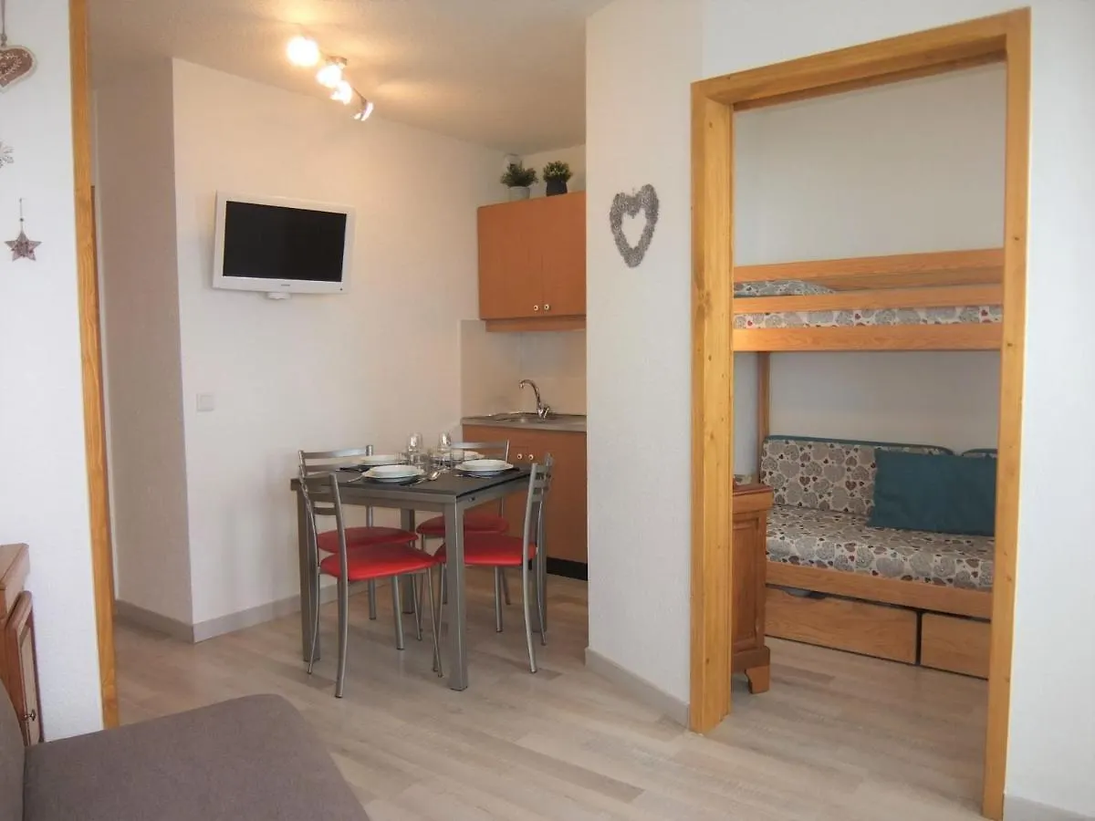 Apartment Median 005 By Interhome Saint-Martin-de-Belleville 0*,  Francja
